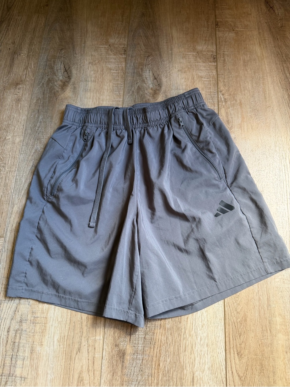 adidas Men's Dark Gray Athletic Shorts with Drawstring 7” inseam